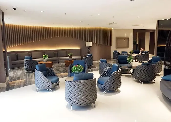 Staycation At Shore 1005 In Mall Of Near Airport